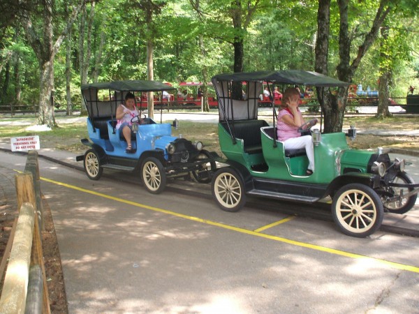 Victorian-Era-Amusement-Parks