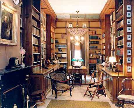 victorian-era-decorations