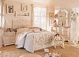 Victorian Era Bedrooms Designs Beds And Ornaments Victorian Bedrooms